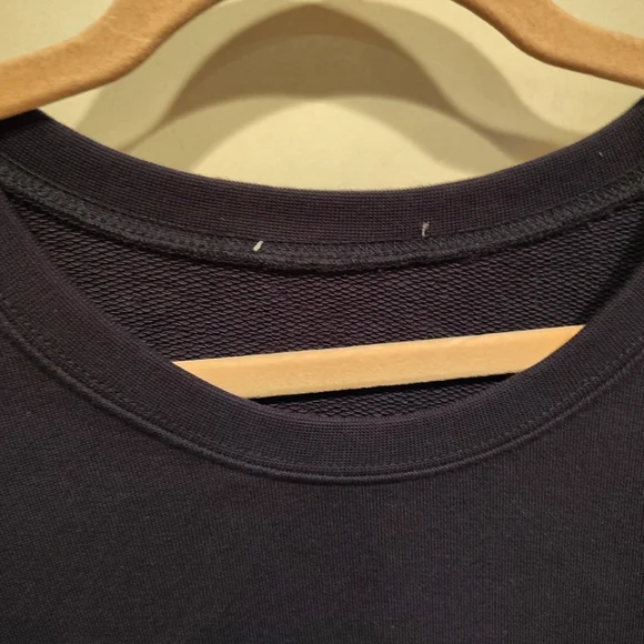 Kate Spade New York Women's Navy Ruffle Detail Graphic Logo Sweatshirt Sz XXL - Picture 2 of 6